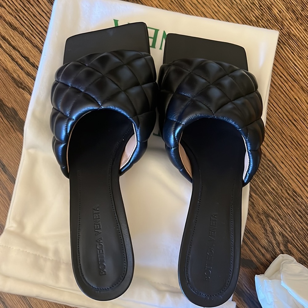 🖤 AUTHENTIC Bottega Veneta Padded Mule Sandals ( Kitten Heel) - Picture 11 of 16